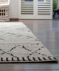 Berber vloerkleed Beni Ouarain Sufian - crème/zwart - close up, thumbnail Berber vloerkleed Beni Ouarain Sufian - crème/zwart - close up, thumbnail