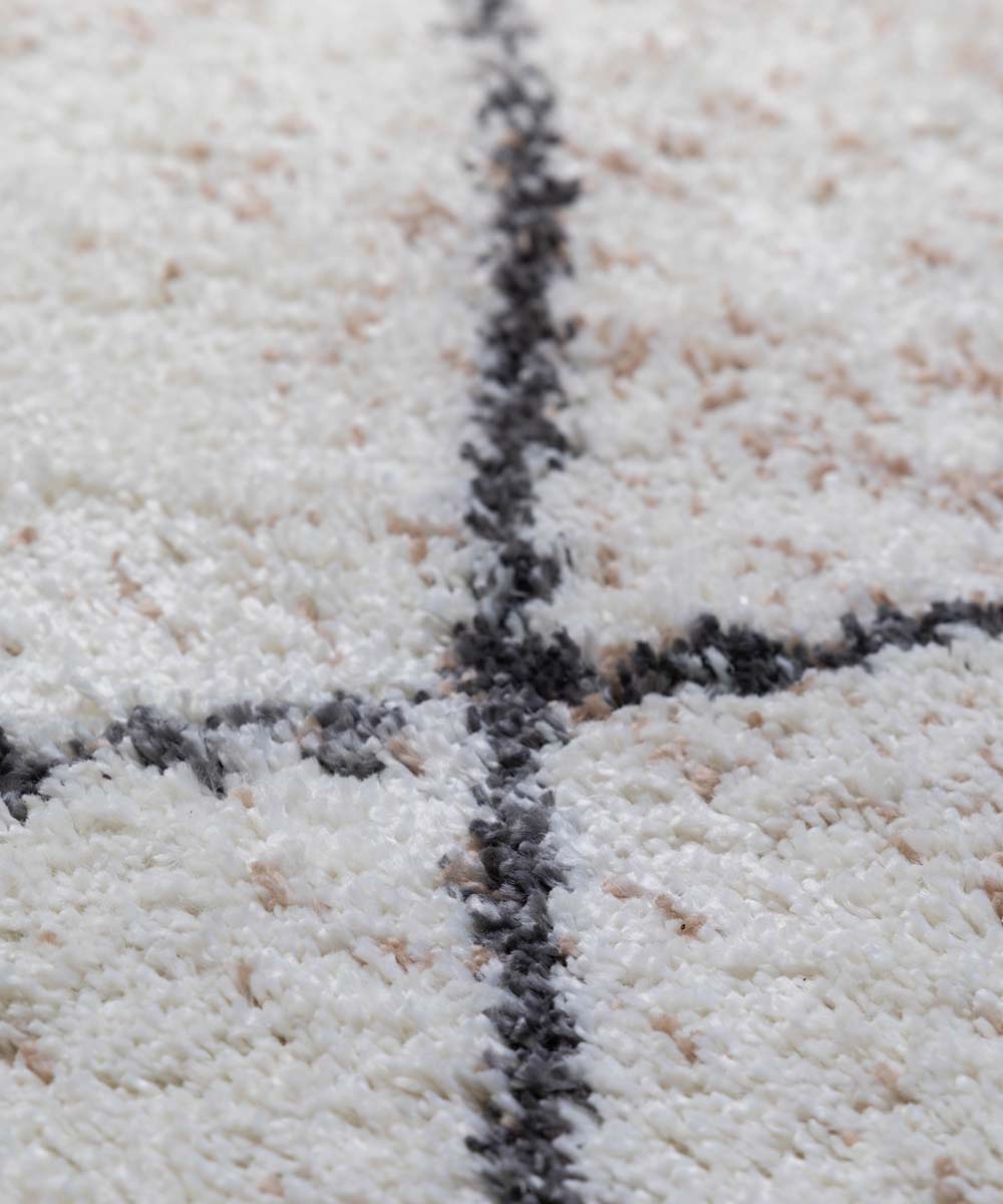 Hoogpolig vloerkleed geruit Artisan - wit/grijs - close up Hoogpolig vloerkleed geruit Artisan - wit/grijs - close up