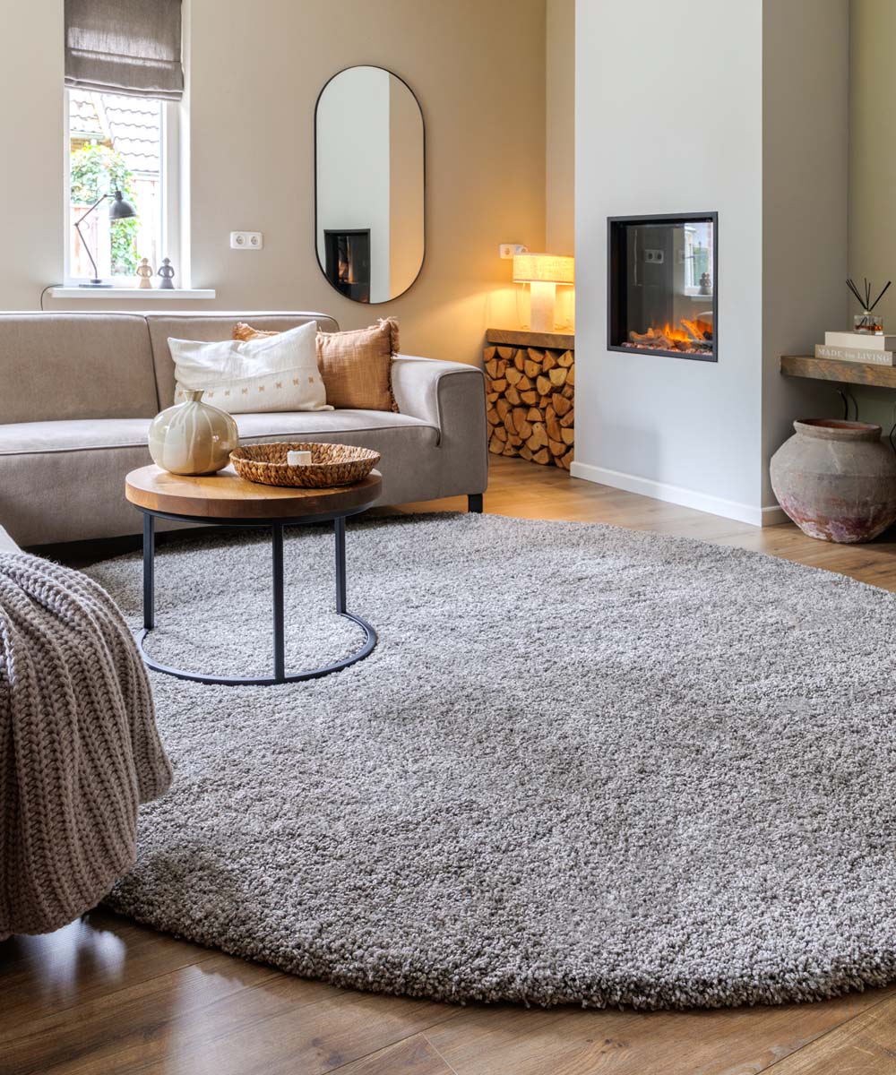 Rond hoogpolig vloerkleed shaggy Grand effen - lichtgrijs - sfeer Rond hoogpolig vloerkleed shaggy Grand effen - lichtgrijs - sfeer