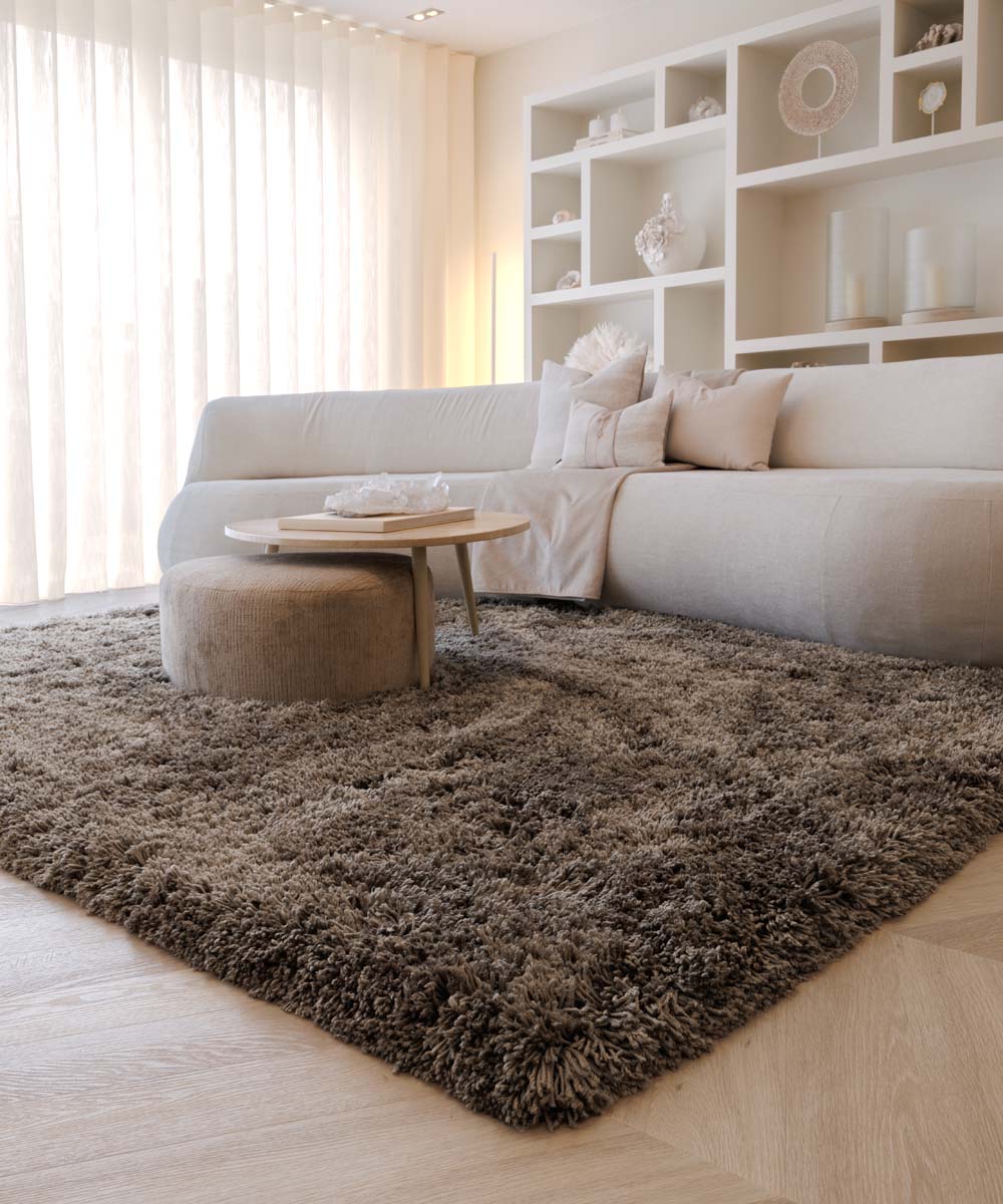 Shaggy vloerkleed - Sveve taupe - sfeer Shaggy vloerkleed - Sveve taupe - sfeer