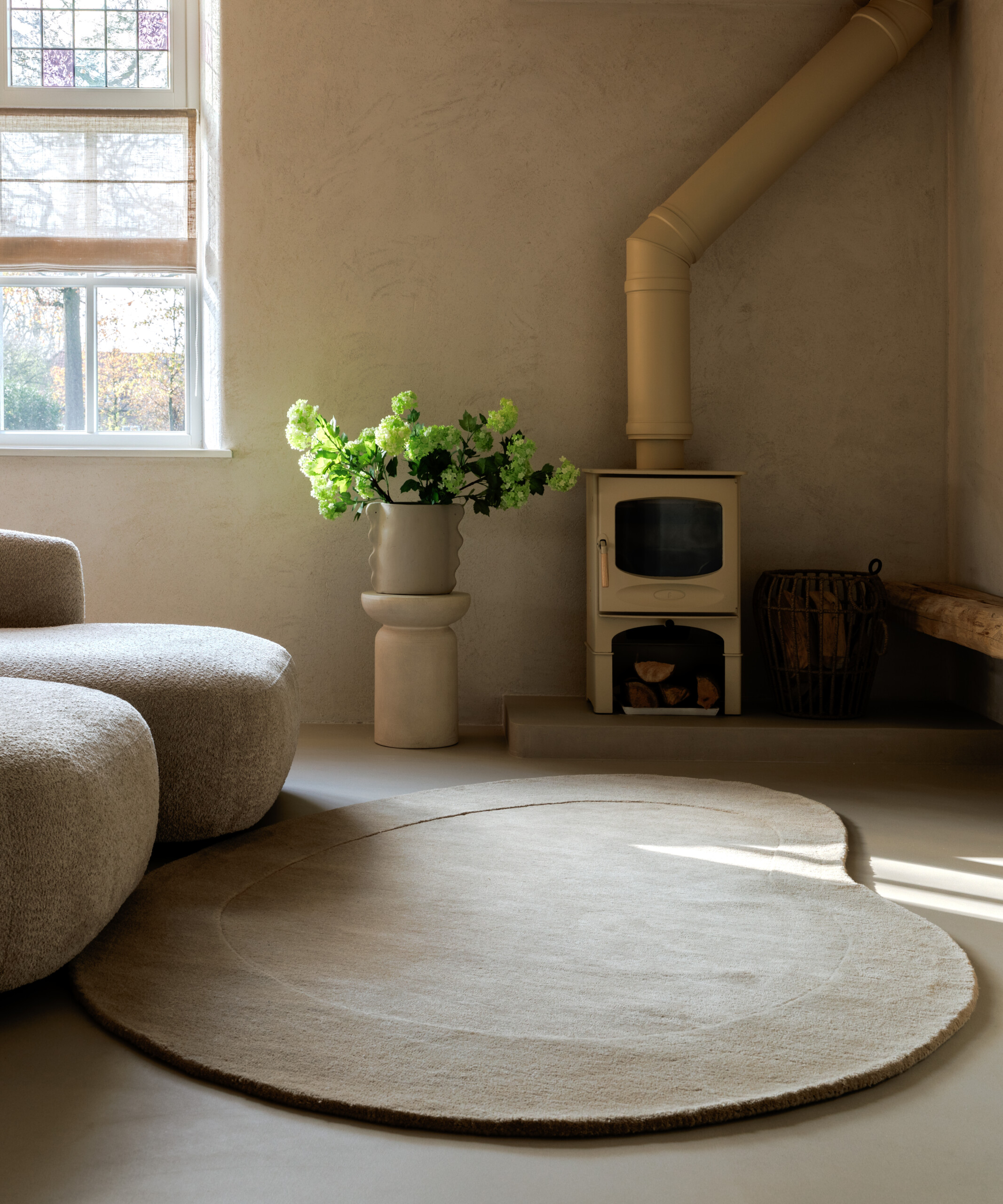Organisch wollen vloerkleed - Flyt Pebble beige - sfeer Organisch wollen vloerkleed - Flyt Pebble beige - sfeer