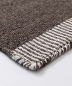 Wollen vloerkleed - Grund taupe - close up, thumbnail