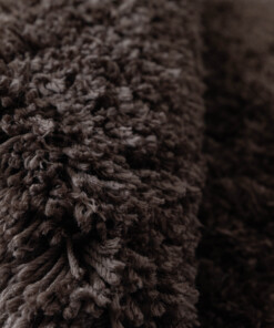 Organisch vloerkleed Shaggy - Sveve bruin - close up, thumbnail