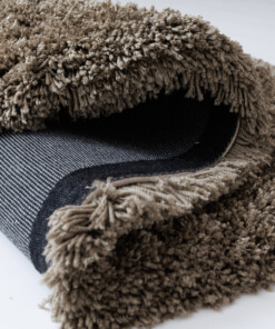 Organisch vloerkleed Shaggy - Sveve taupe - close up, thumbnail