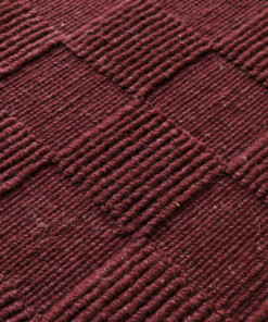 Wollen vloerkleed - Tavle bordeauxrood - close up, thumbnail